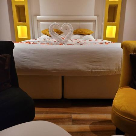 Spa Celyna Appartement Avec Jacuzzi Privatif Lyon Exteriör bild