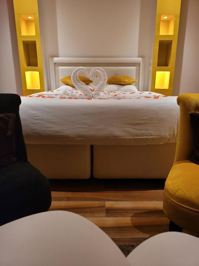 Spa Celyna Appartement Avec Jacuzzi Privatif Lyon Exteriör bild